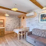 Ulika Semesterbostad Poreč