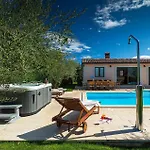 Ulika בית נופש